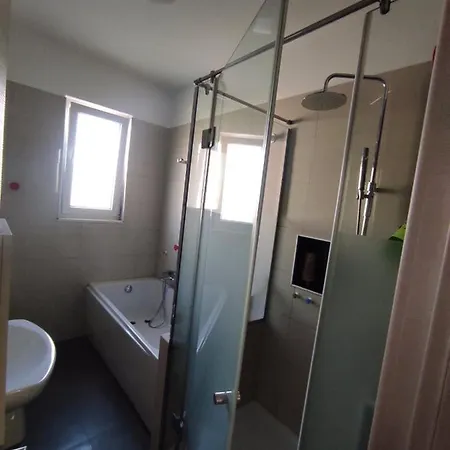 Odris Myslym Shyri Apartment Tirana